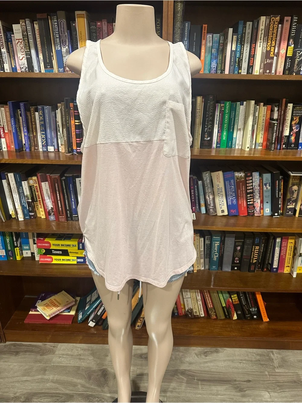 Magellan Outdoors Two-Tone Scoop Neck Sleep Tank - White & Light Pink